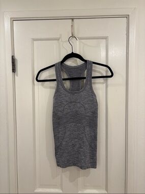 Lululemon Women’s Heather Gray Racerback Tank Top